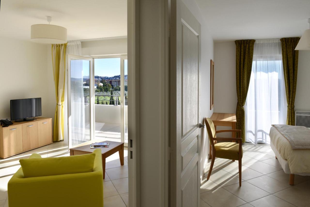 Domitys Les Coteaux De L'Esterel Frejus Exterior photo